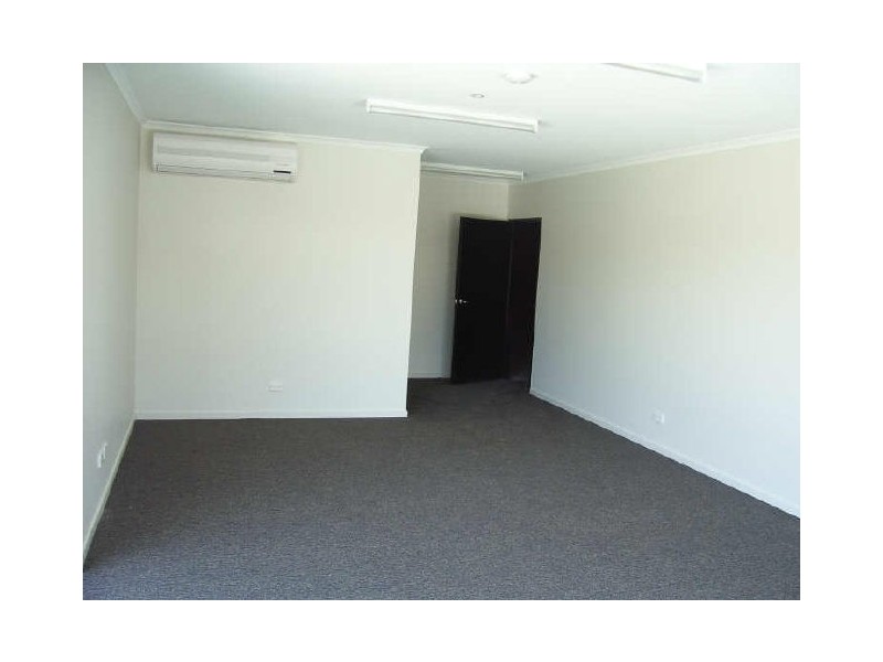 14 Roseanna Street, Gladstone QLD 4680