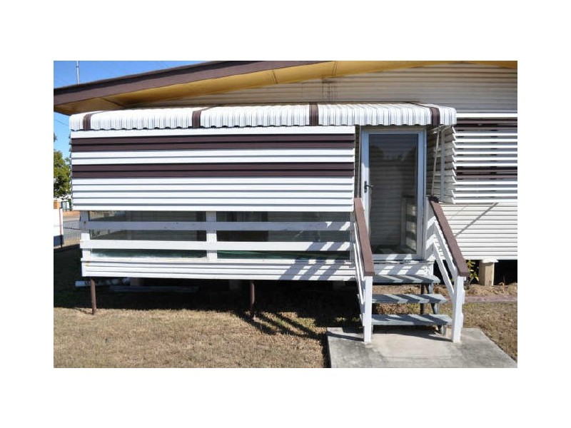 23 Larsen Street, West Gladstone QLD 4680