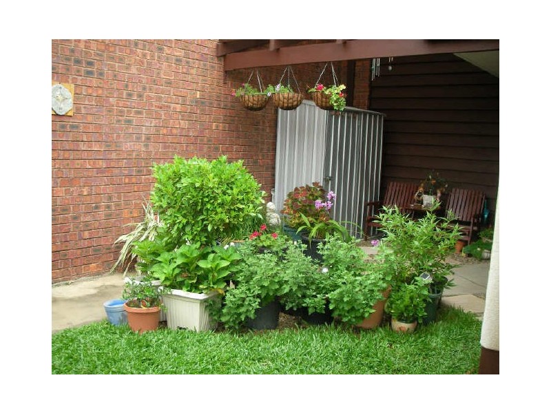 2/15 Roberts Street, South Gladstone QLD 4680