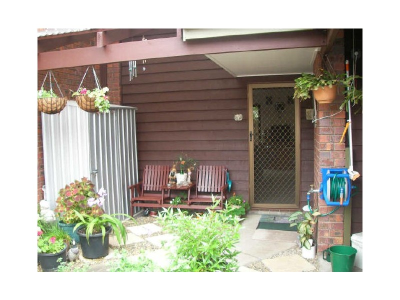 2/15 Roberts Street, South Gladstone QLD 4680