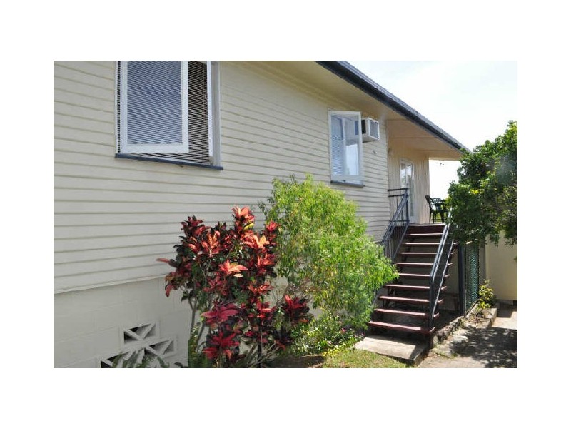 27 Rossella Street, West Gladstone QLD 4680