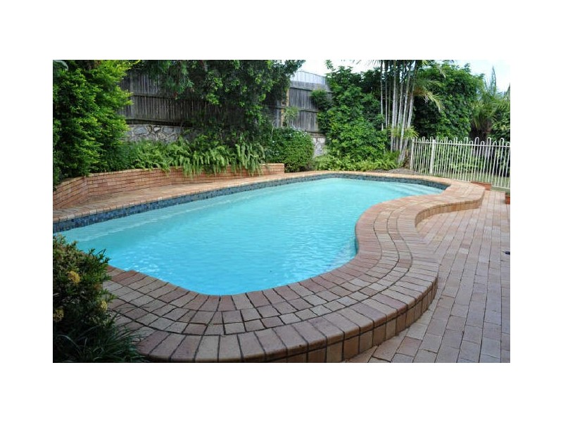 19 Jupiter Street, Telina QLD 4680