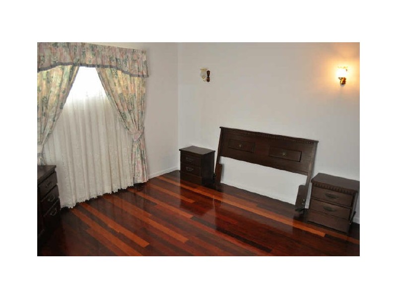 19 Jupiter Street, Telina QLD 4680