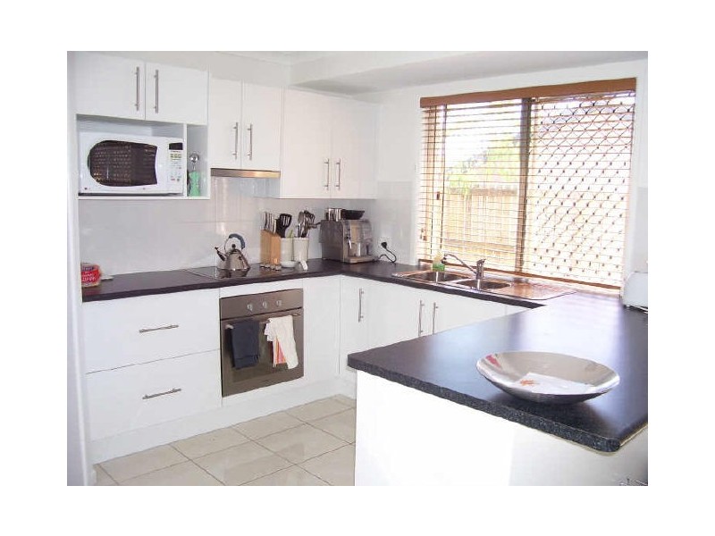 25 Flounder Crescent, Toolooa QLD 4680