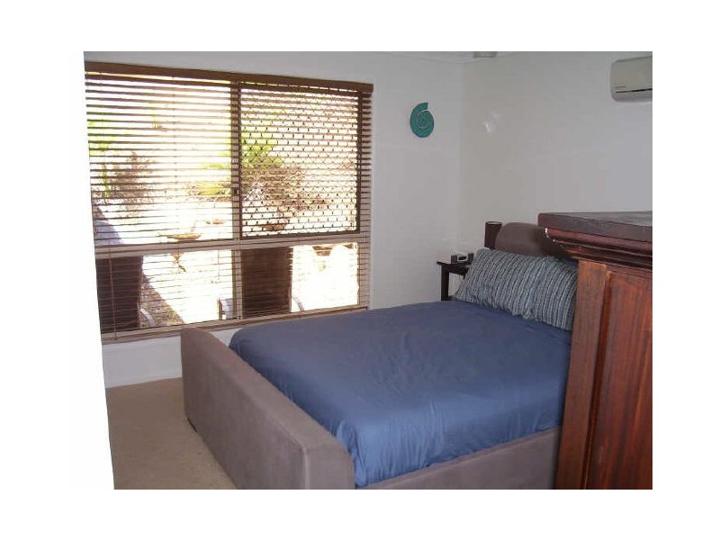 25 Flounder Crescent, Toolooa QLD 4680