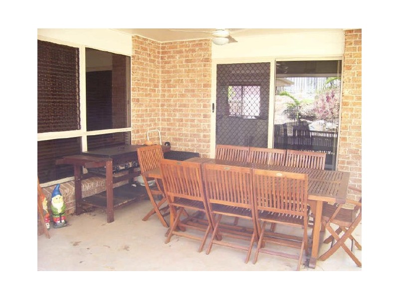 25 Flounder Crescent, Toolooa QLD 4680