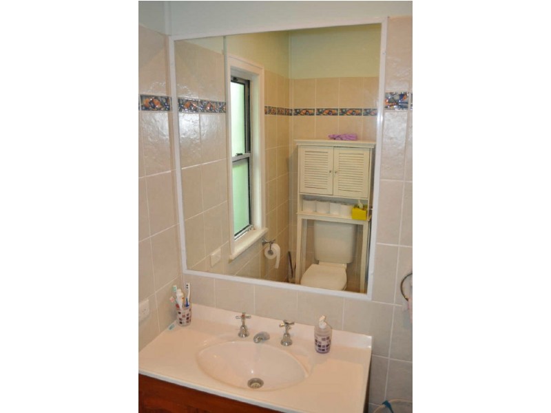 6 Elizabeth Street, South Gladstone QLD 4680