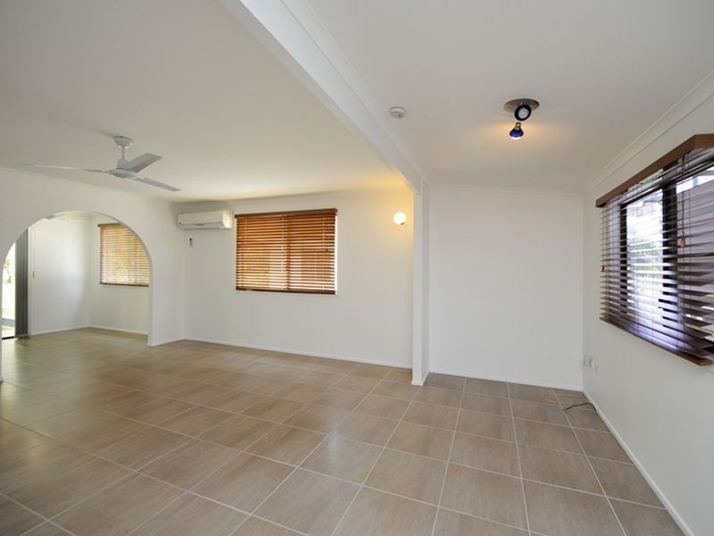 28 Penda Avenue, New Auckland QLD 4680