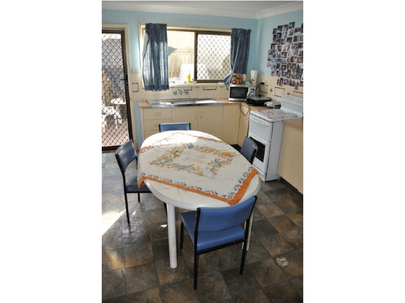 3/17 Roberts Street, South Gladstone QLD 4680