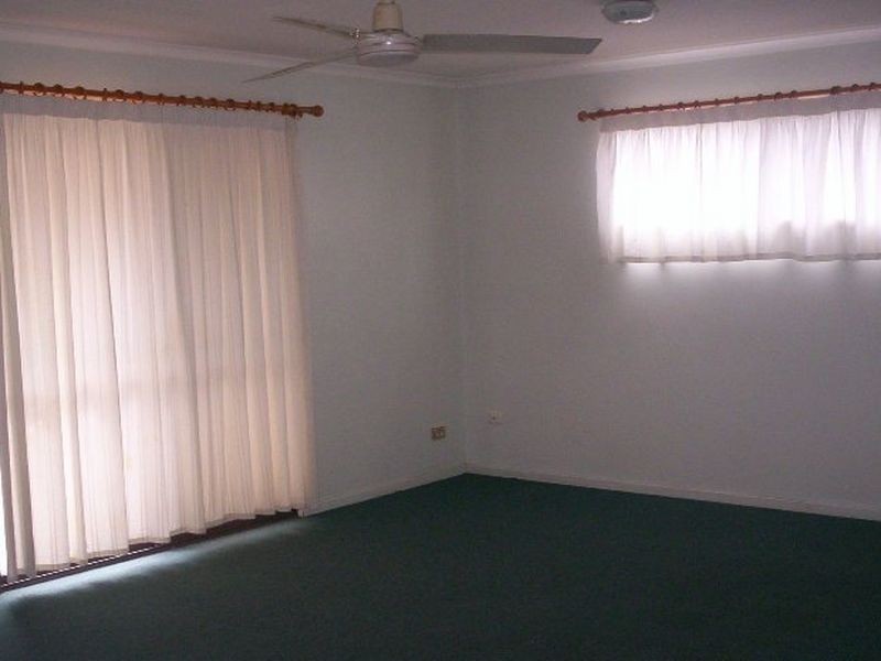 19 Park Street, Gladstone QLD 4680