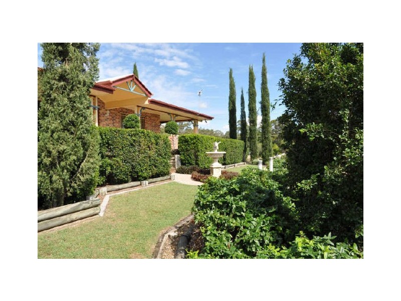 2 Tryon Court, Clinton QLD 4680