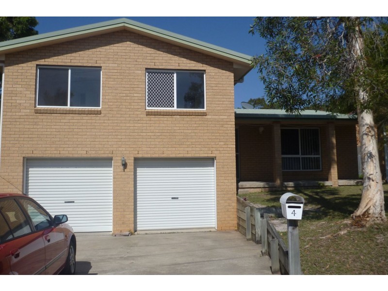 4 Columbia Avenue, Clinton QLD 4680