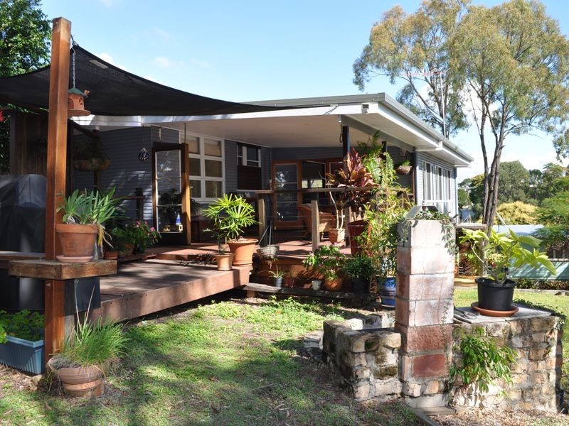 3 Nash Street, West Gladstone QLD 4680
