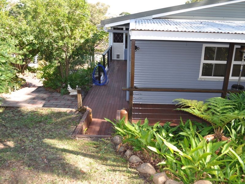 3 Nash Street, West Gladstone QLD 4680