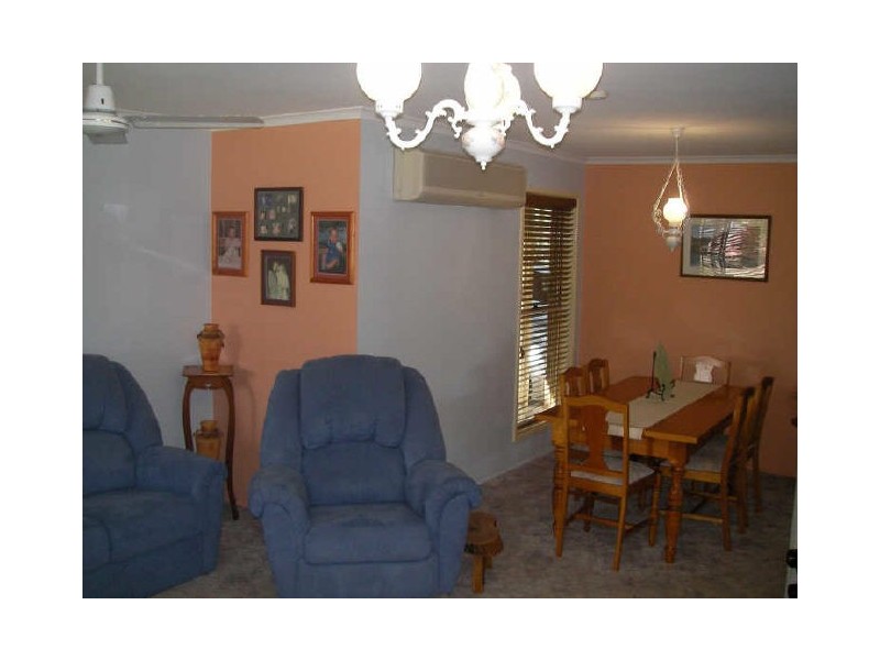 6 Daydream Drive, Clinton QLD 4680