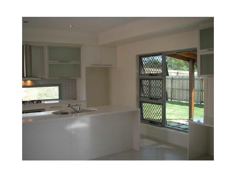 14 Johnson Street, Glen Eden QLD 4680