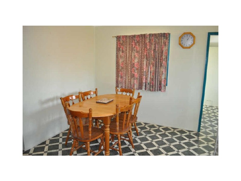 26 Wistari Street, Clinton QLD 4680