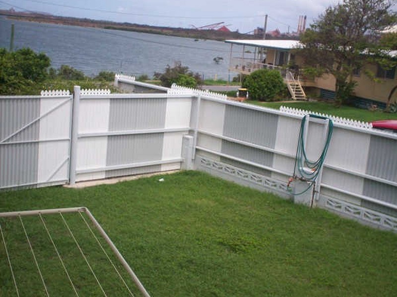 1/4 Palmer Street, Barney Point QLD 4680