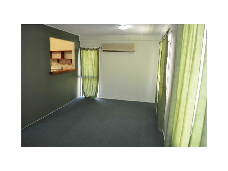 4 Curlew Drive, New Auckland QLD 4680