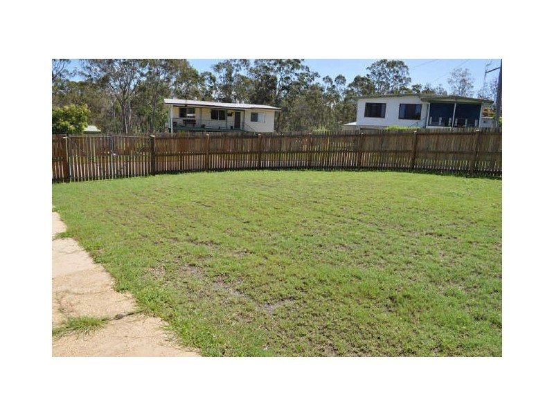 4 Curlew Drive, New Auckland QLD 4680