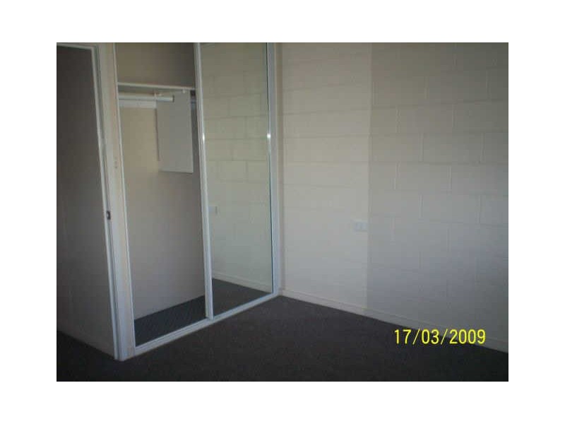 10/21 Charles Street, West Gladstone QLD 4680