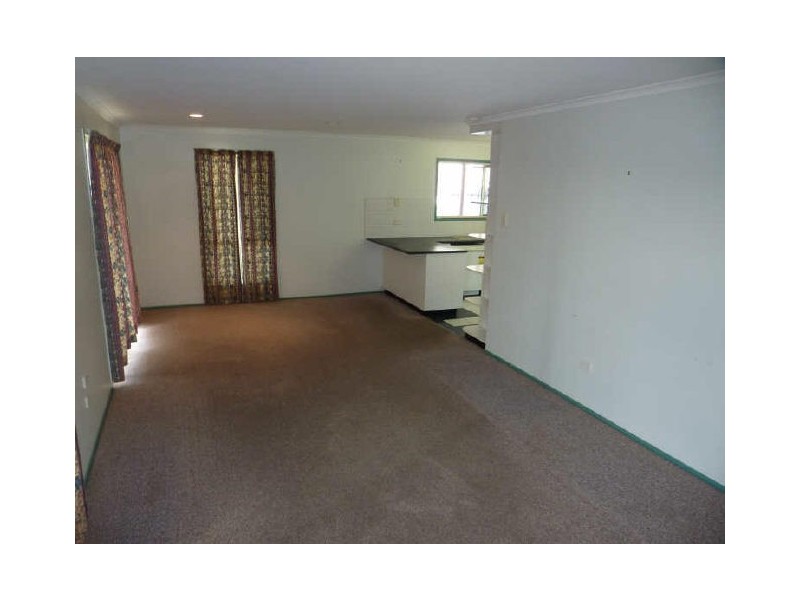 7 Beale Street, West Gladstone QLD 4680