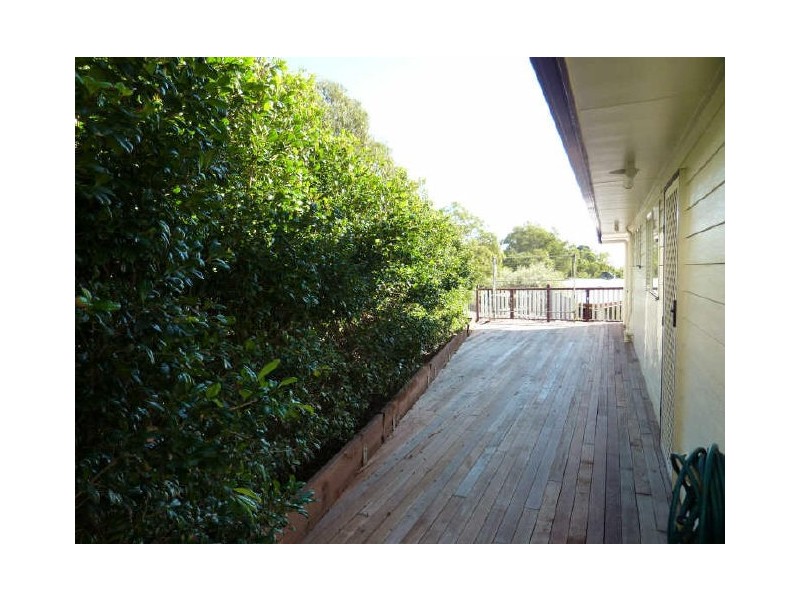 7 Beale Street, West Gladstone QLD 4680