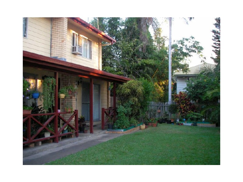1/5 Central Lane, Gladstone QLD 4680