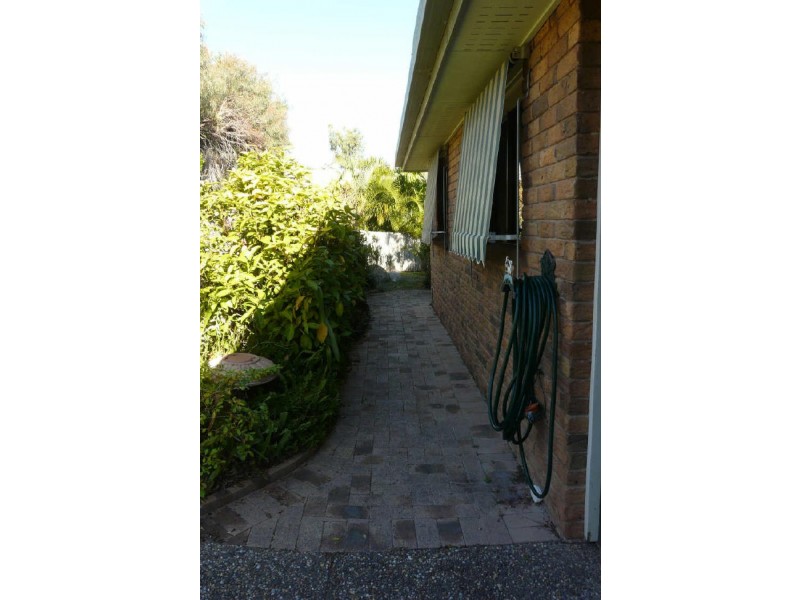 17 Mycumbene Way, Glen Eden QLD 4680