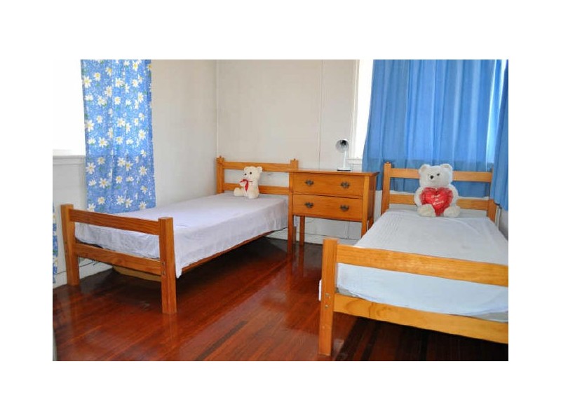 4 Lyons Street, South Gladstone QLD 4680