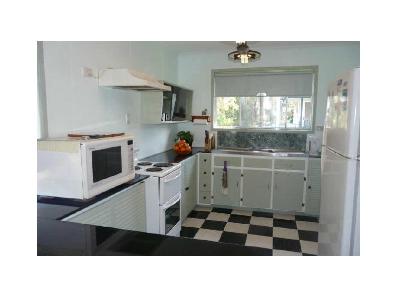 25 Tuna Street, Toolooa QLD 4680