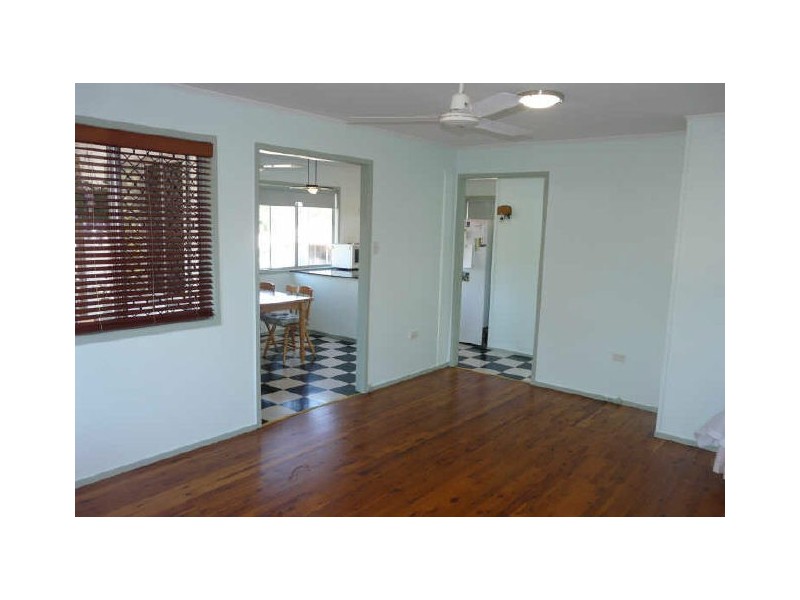 25 Tuna Street, Toolooa QLD 4680