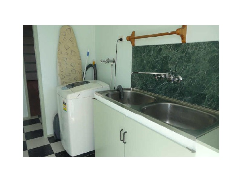 25 Tuna Street, Toolooa QLD 4680