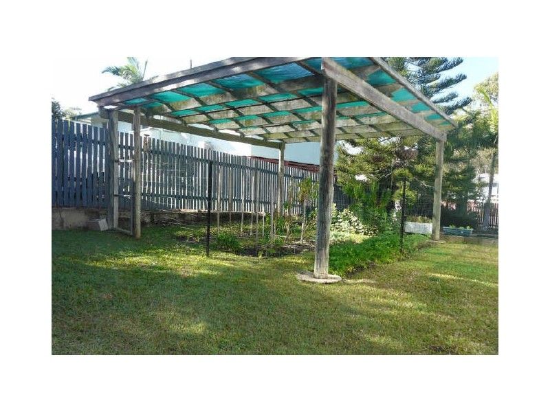 25 Tuna Street, Toolooa QLD 4680