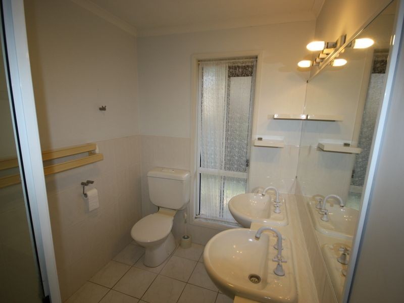 2 Weatherly Court, Clinton QLD 4680