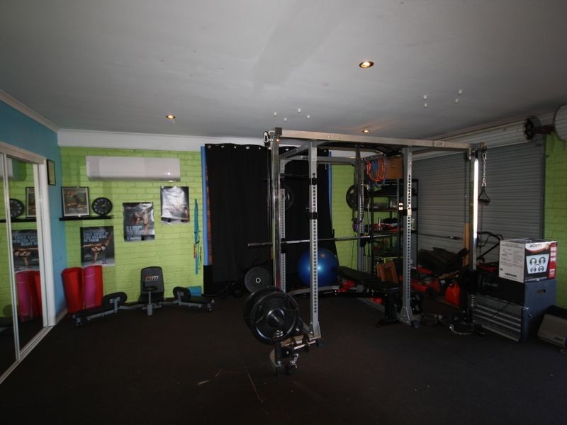 2 Weatherly Court, Clinton QLD 4680