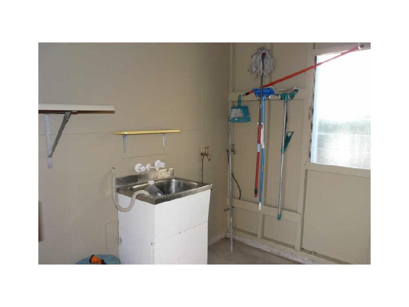 39 Agnes Street, South Gladstone QLD 4680