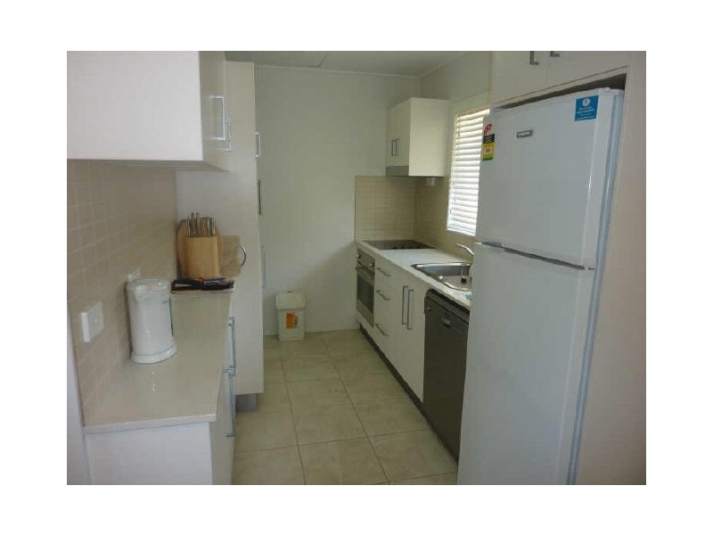 3/208-212 Oaka Street, Gladstone QLD 4680