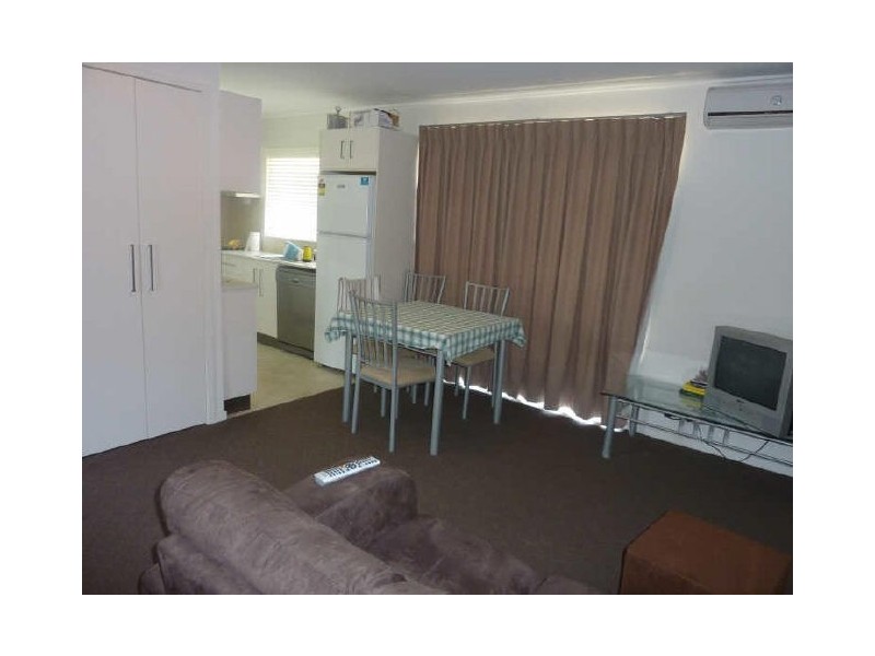 3/208-212 Oaka Street, Gladstone QLD 4680