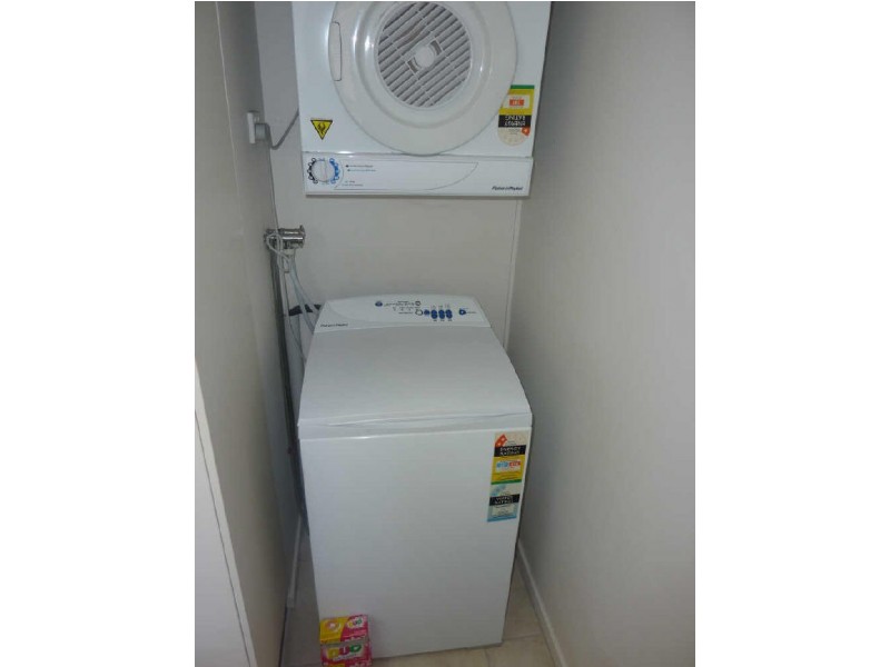 3/208-212 Oaka Street, Gladstone QLD 4680