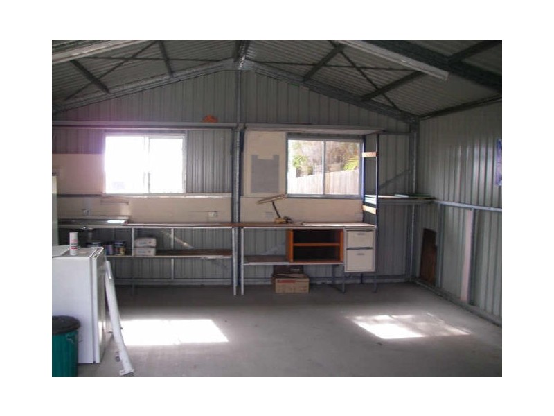 11 Canonbar Street, Clinton QLD 4680