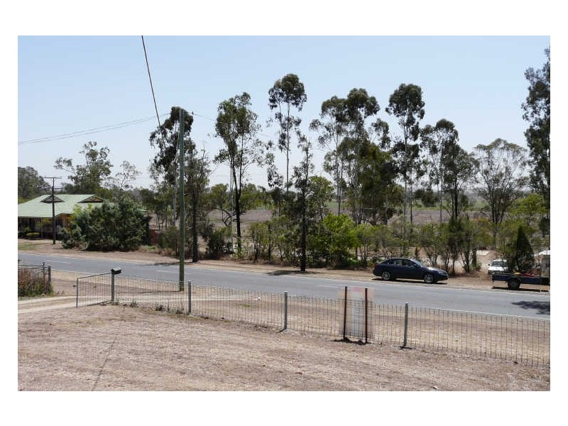 43 Flinders Street, Monto QLD 4630