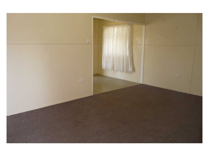 5 Stuart Street, Monto QLD 4630