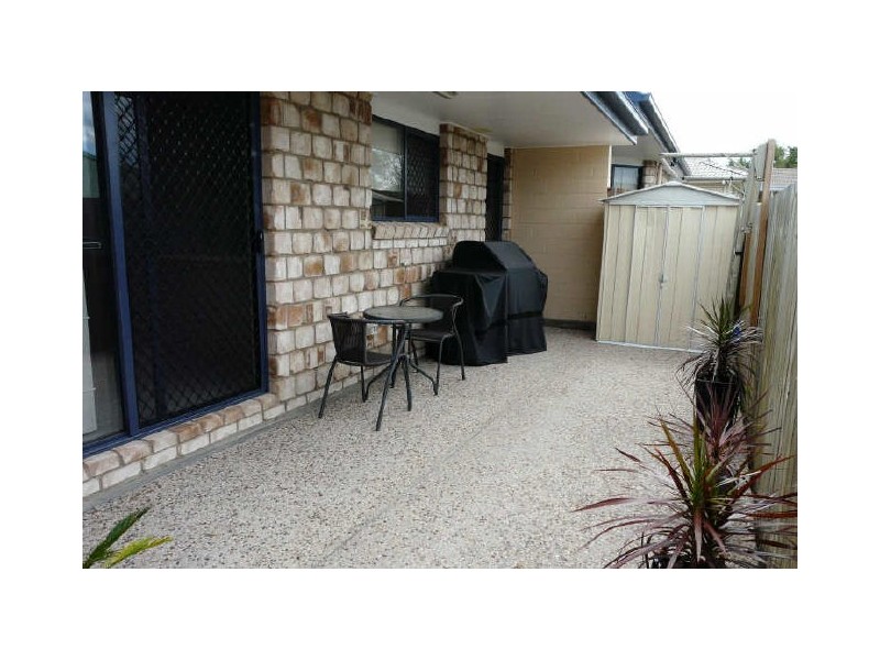 2/28 J Hickey Avenue, Clinton QLD 4680