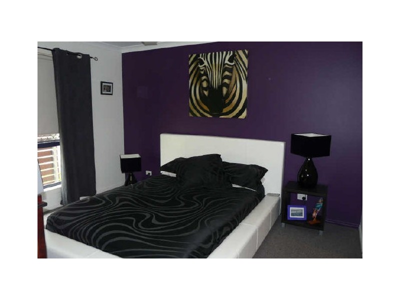 2/28 J Hickey Avenue, Clinton QLD 4680