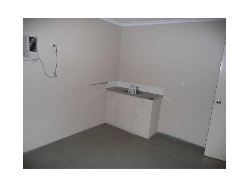 105 Hanson Road, Gladstone QLD 4680