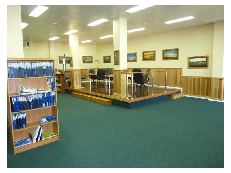 Lower Level/100 Goondoon Street, Gladstone QLD 4680