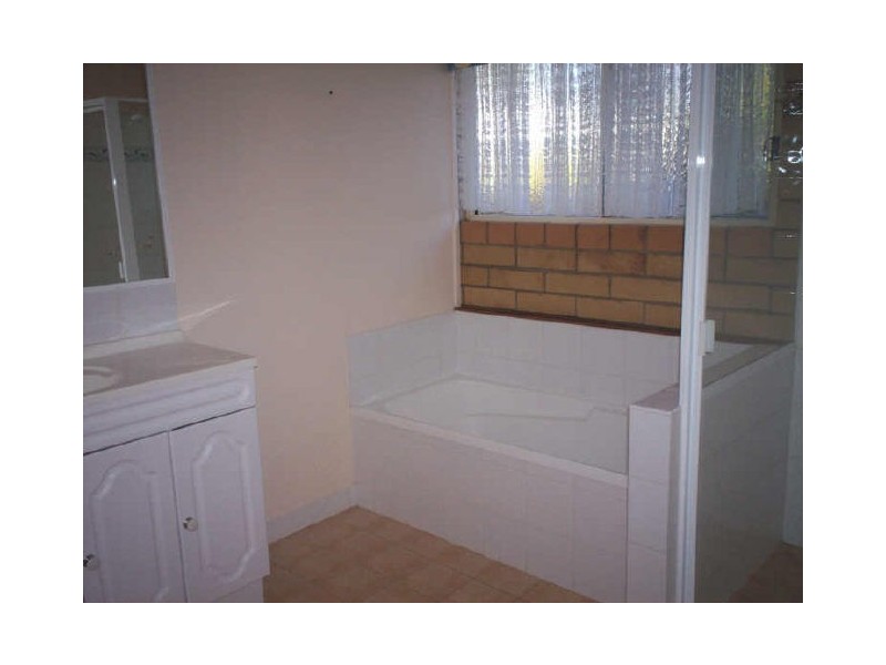 3 St Bees Court, Clinton QLD 4680