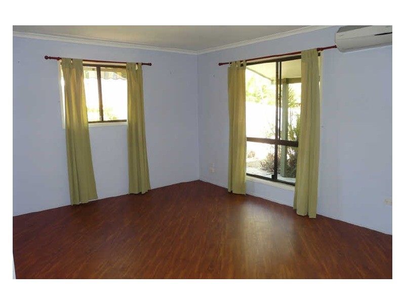 17 MYCUMBENE, Gladstone QLD 4680