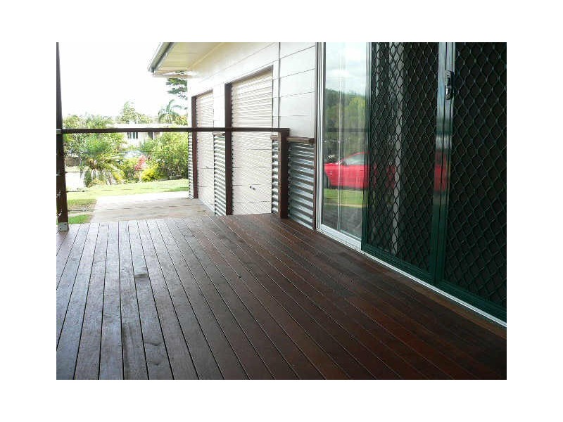 17 Hansen Crescent, Clinton QLD 4680